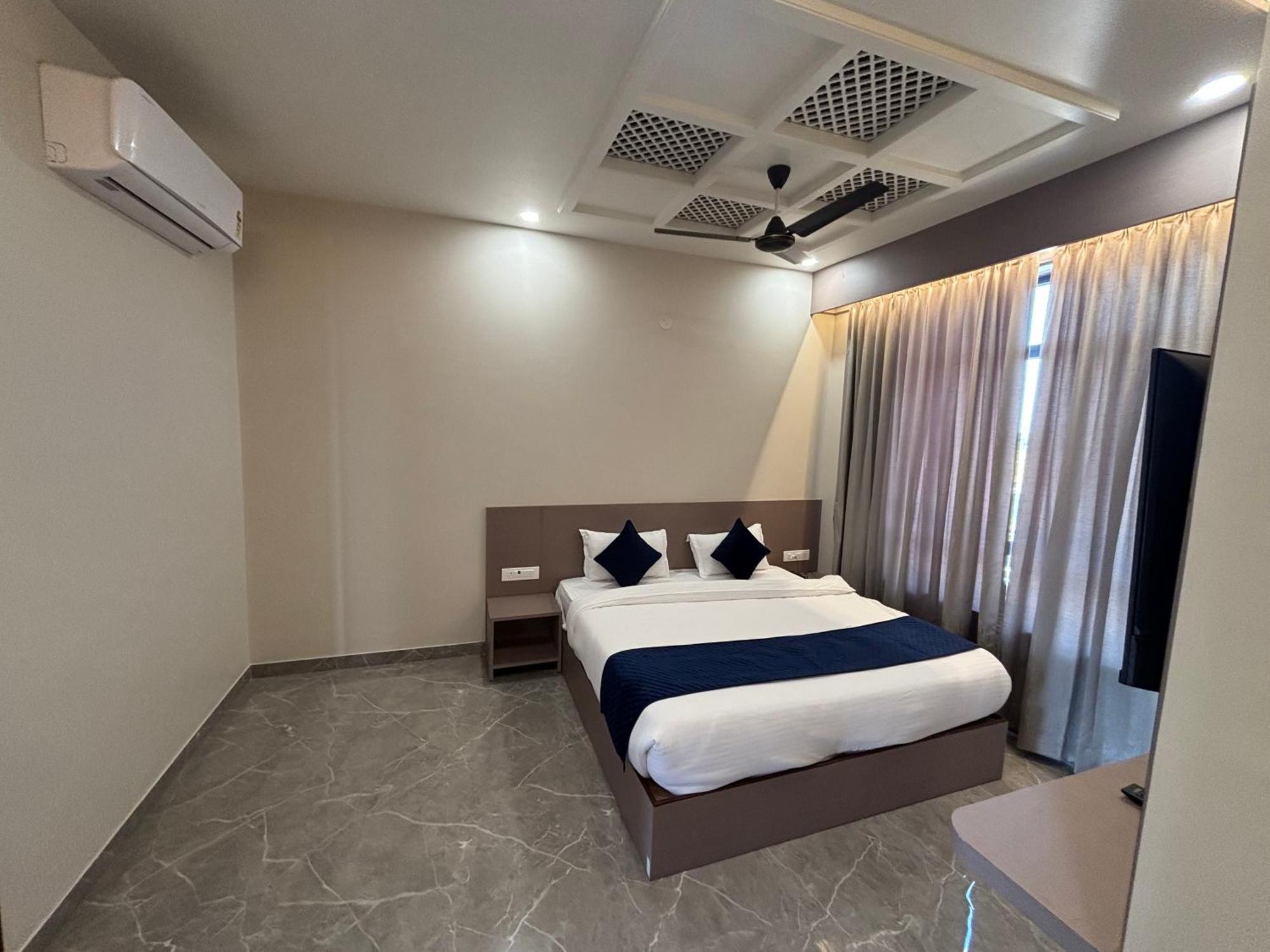 Hotel Sisodiya Palace Khatu Luaran gambar