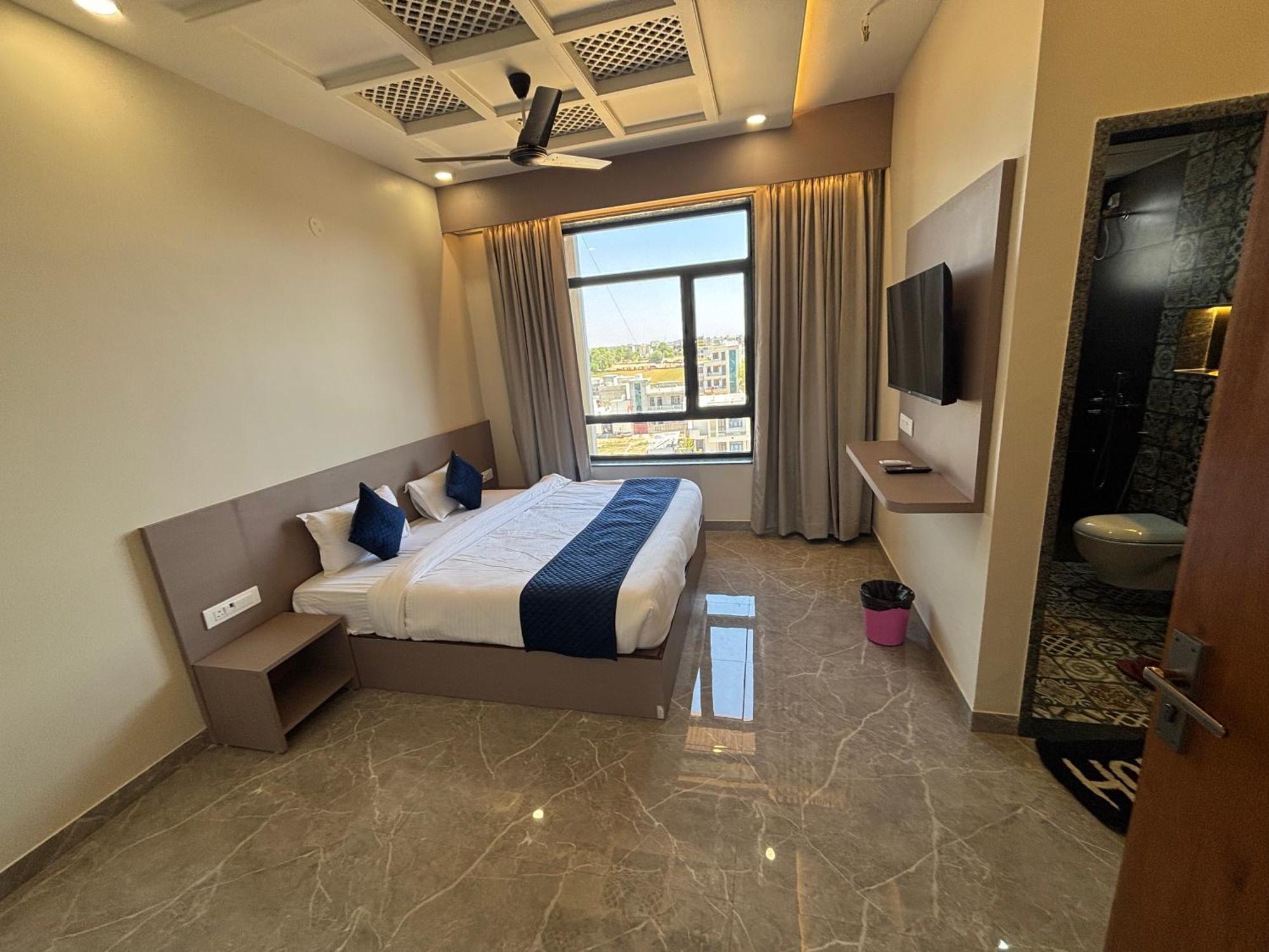 Hotel Sisodiya Palace Khatu Luaran gambar