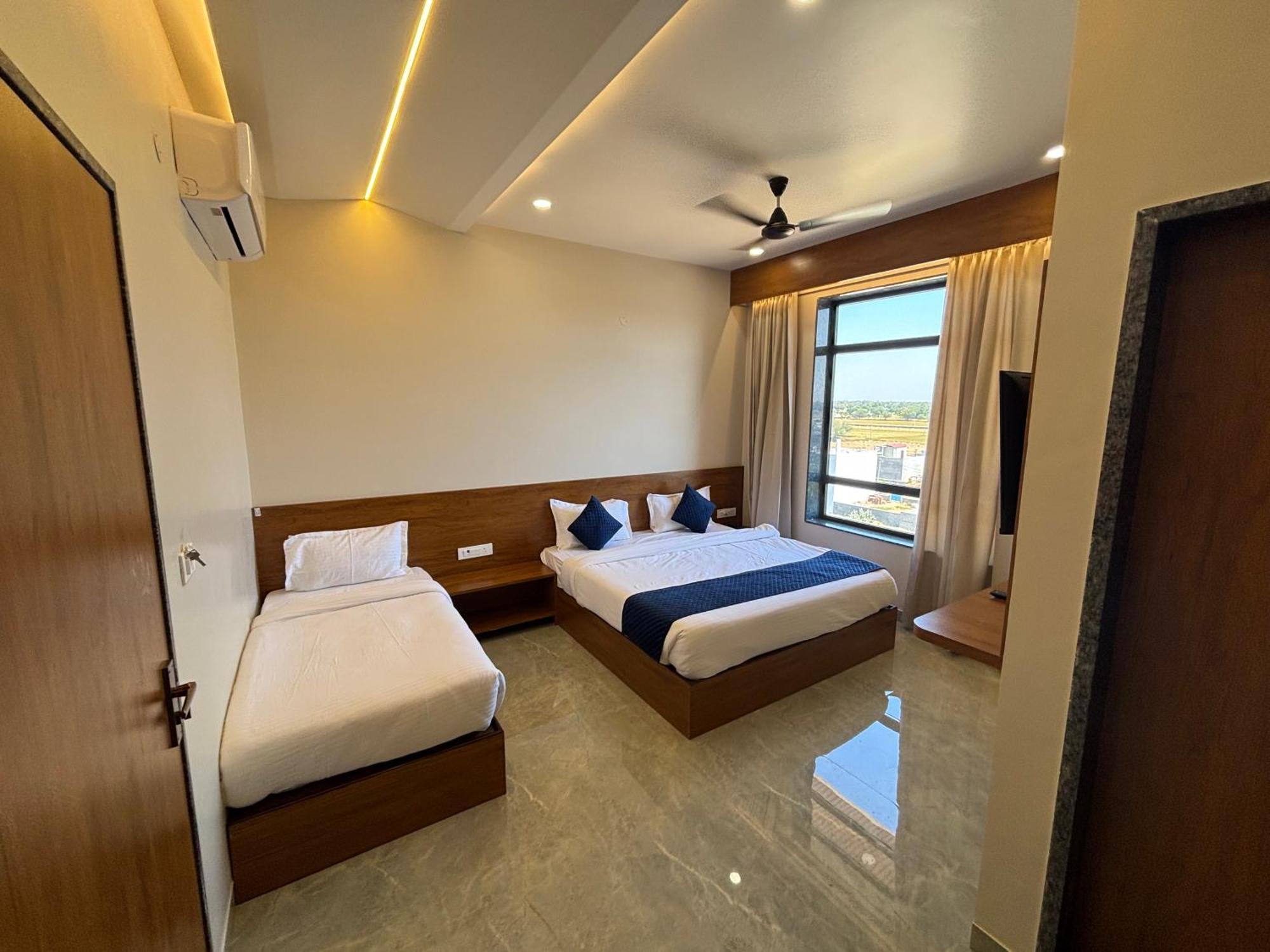 Hotel Sisodiya Palace Khatu Luaran gambar